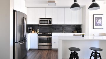 The ‘Minimalist Kitchen’ Trend is Helping us to Feel Like Summer